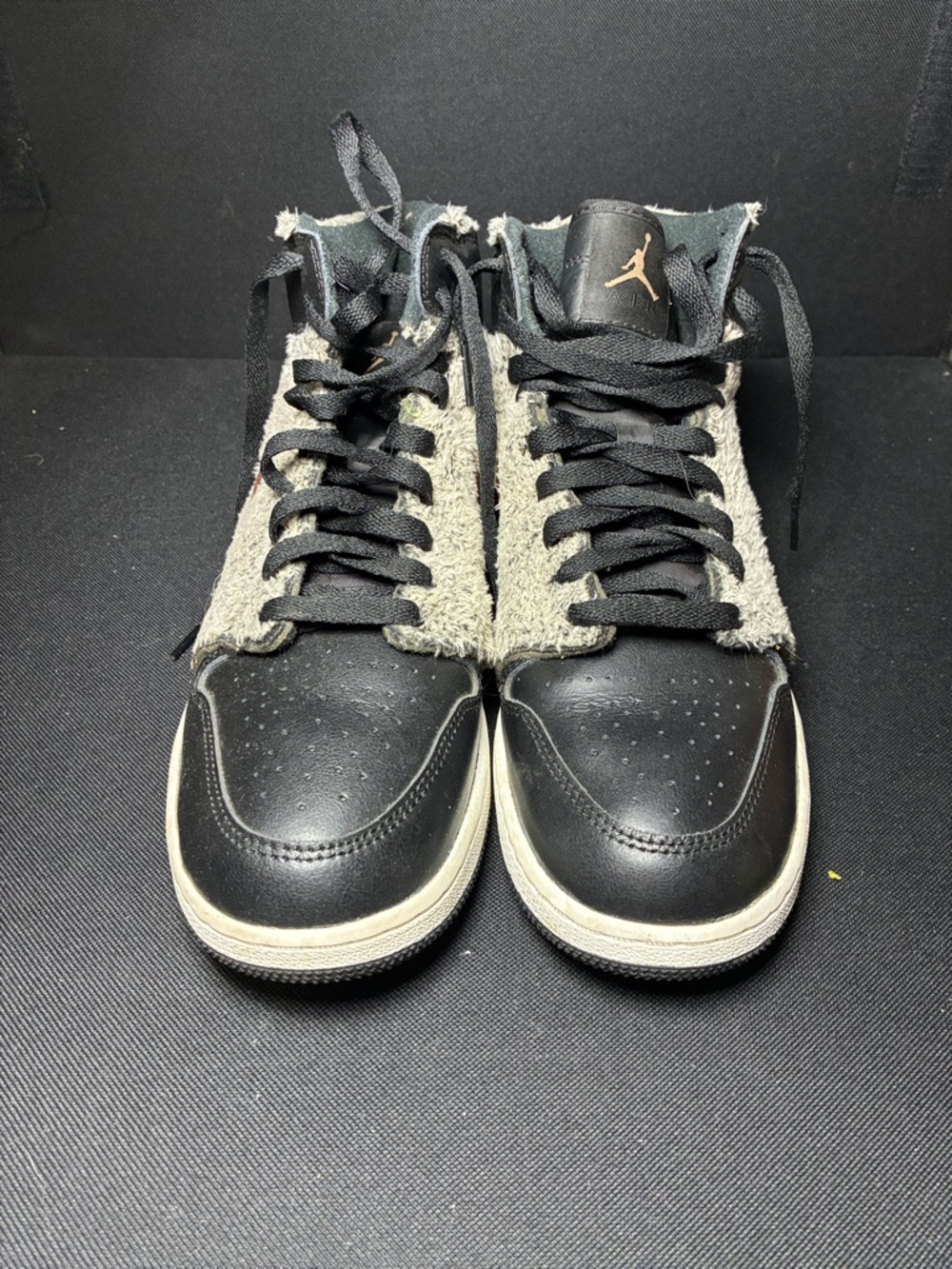 Jordan Men’s Black & Cream High-Top Sneakers USED SKU 332148-022